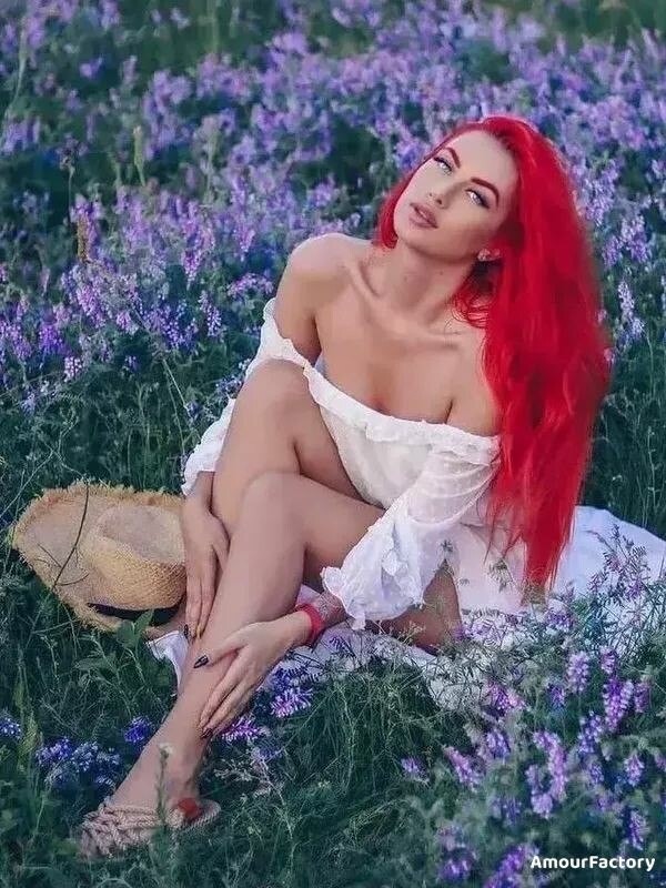 Vicky Profile image 2