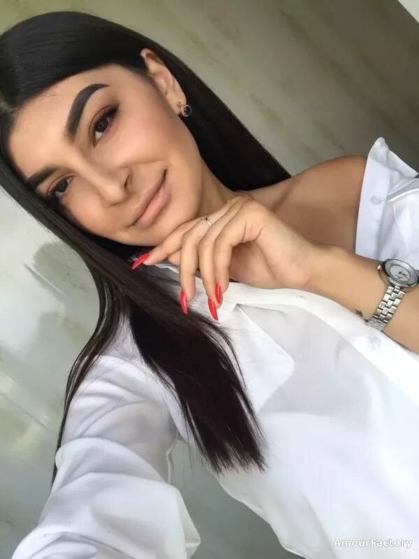Bernadette Profile image 1