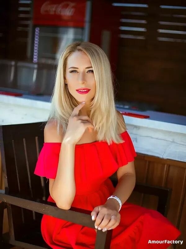 Melanie Profile image 4