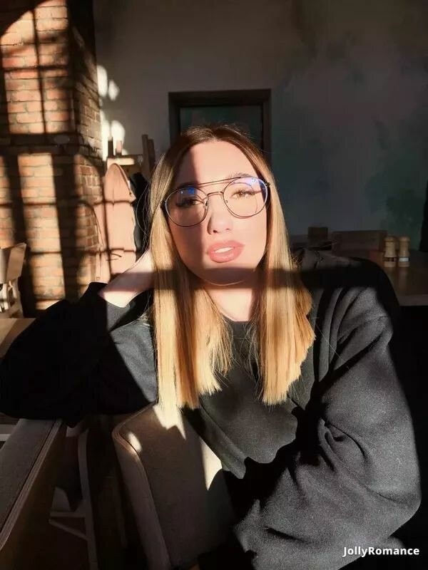Charlotte Profile image 1