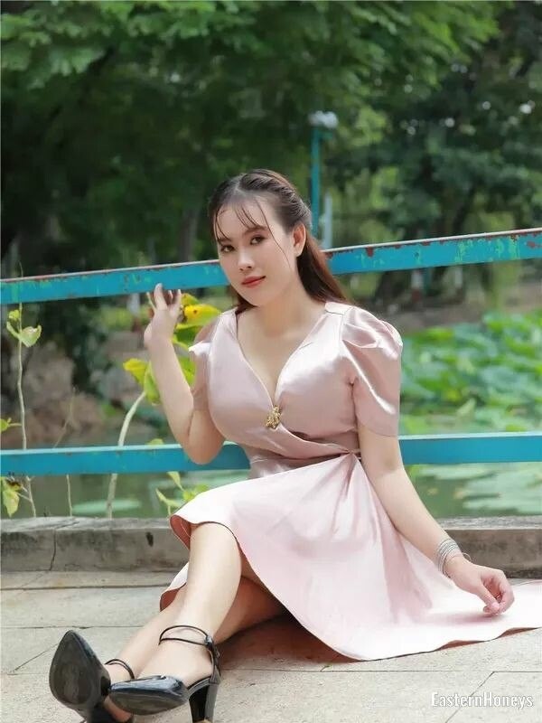 Angela Profile image 3