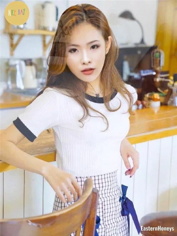 Stephanie Profile image 3