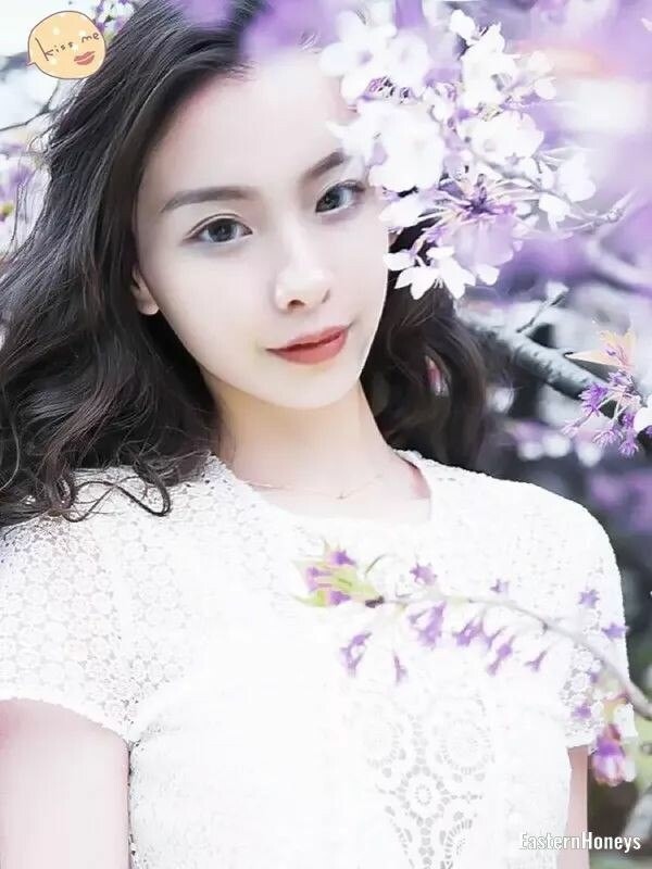 Stephanie Profile image 4