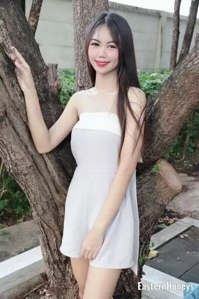 Rebecca Profile image 3