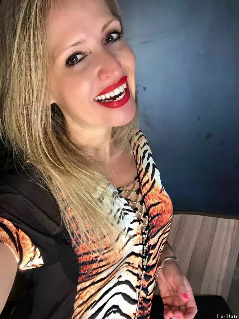 Fabiola Profile image 2