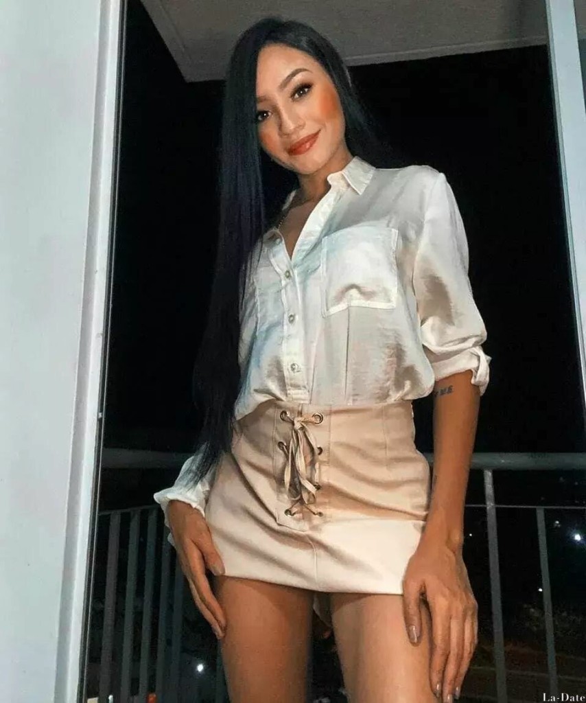 Nayelrli Profile image 1