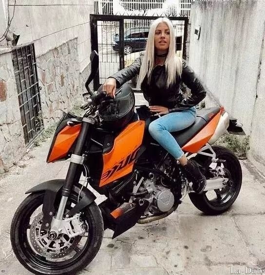 Alexandra Profile image 2