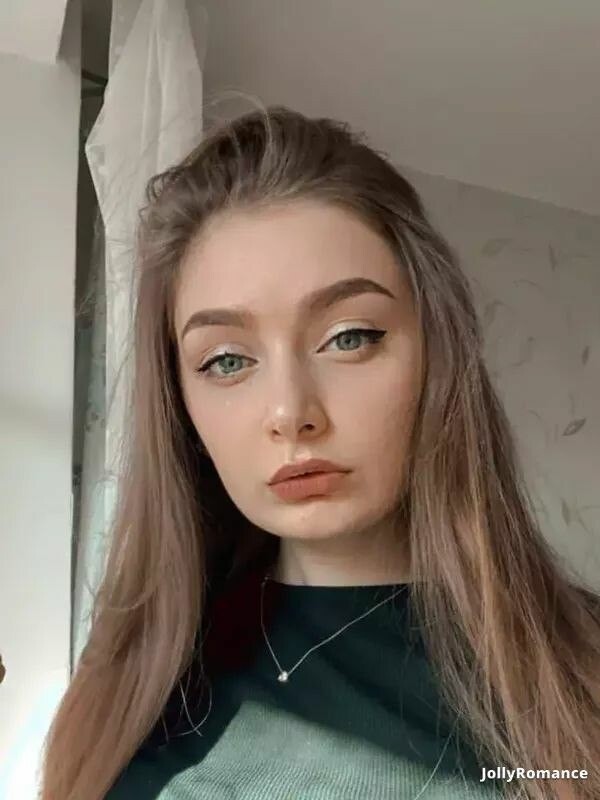 Victoria Profile image 3