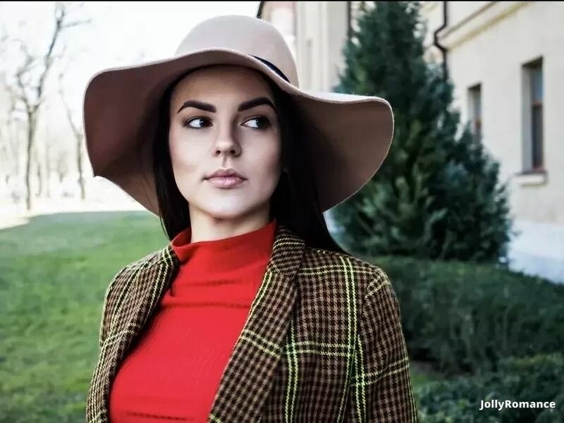 Ivona Profile image 3