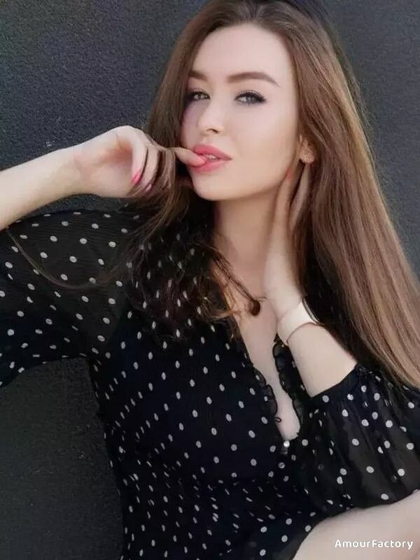 Bella Profile image 2