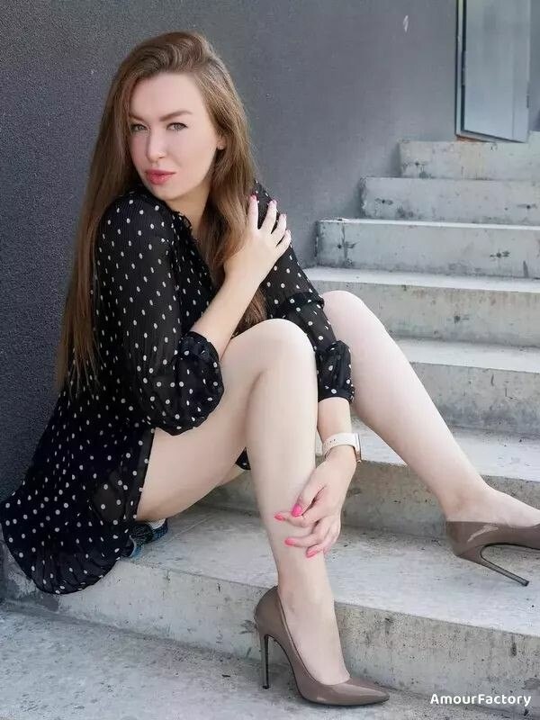 Bella Profile image 5