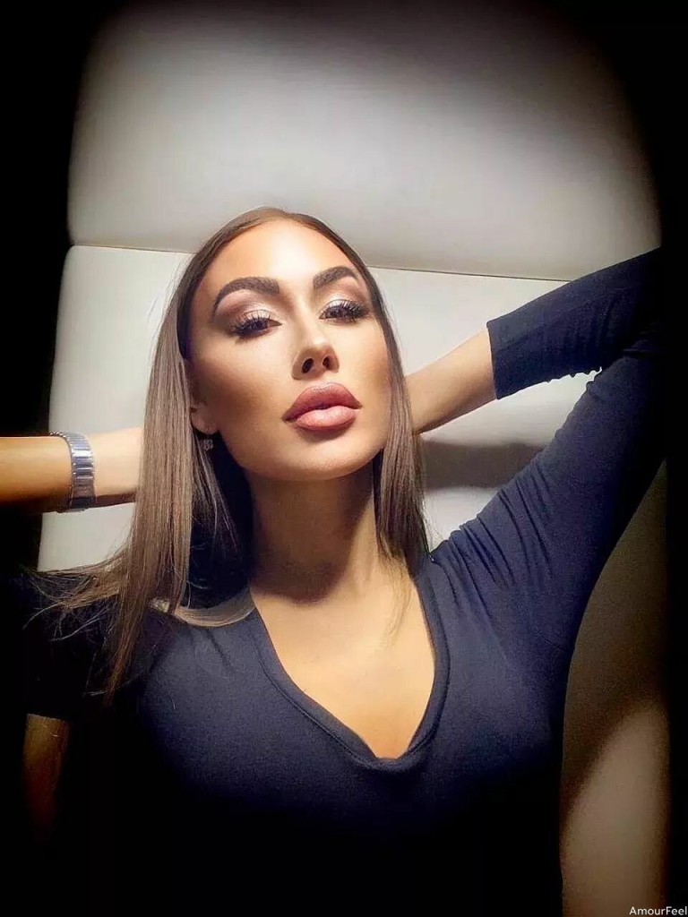 Elfa Profile image 3