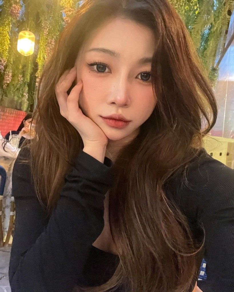 Hwan Profile image 4
