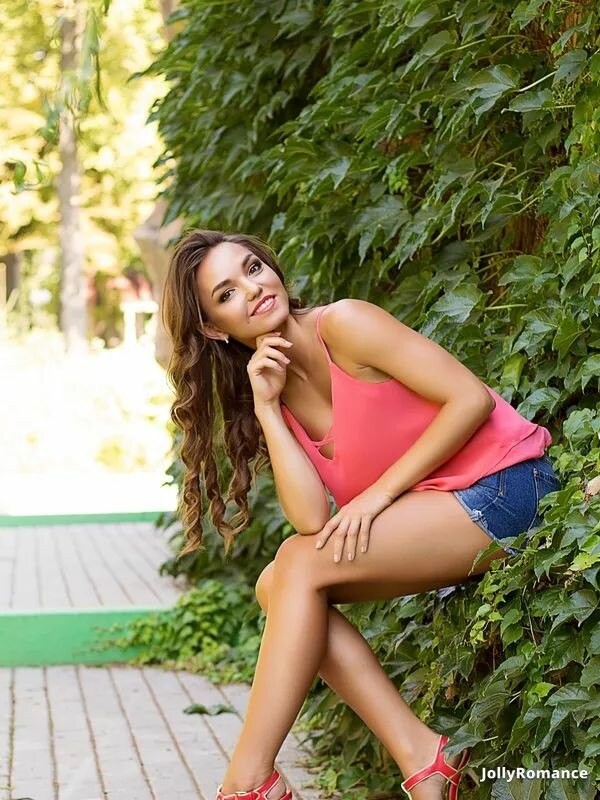 Anzhelika Profile image 1