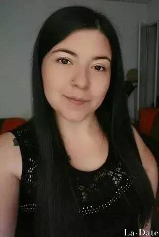 Alejandra Profile image 2