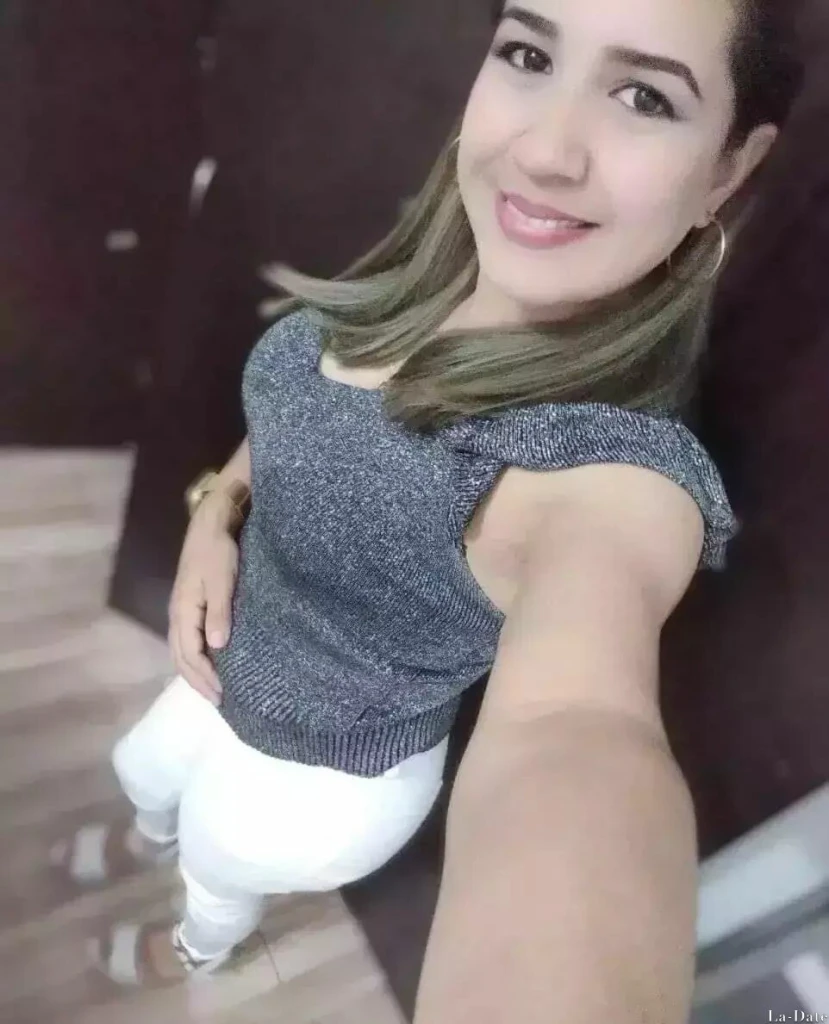 Nancy Profile image 4