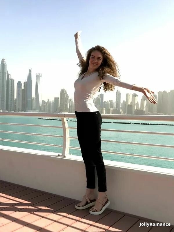 Daryna Profile image 3
