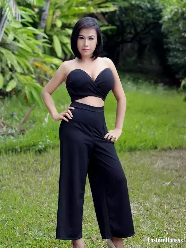 Nina Profile image 4