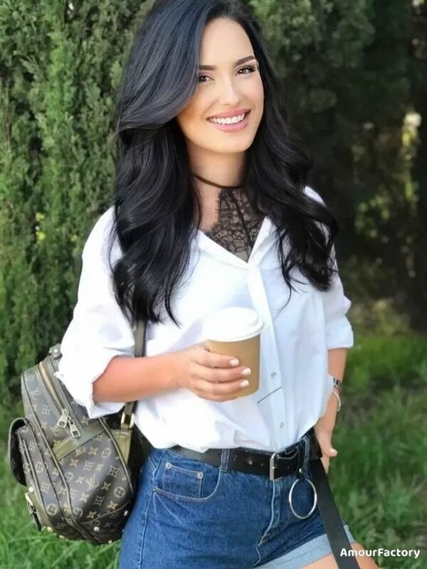 Olivia Profile image 1