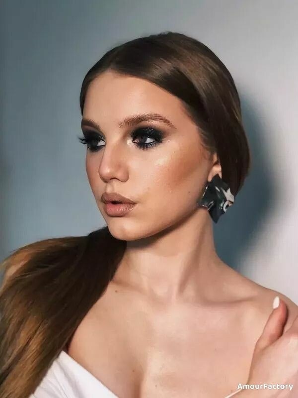Moira Profile image 3